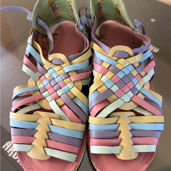 Espiritu - Joyride LiteSole™ Huarache Sandals - Picture 14 of 14